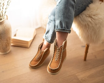 Ugg quinlin shop lace up