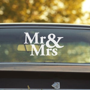 De heer en mevrouw trouwsticker voor auto achterruit