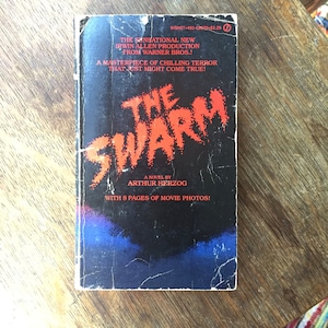 Vintage 1978 paperback The Swarm, Arthur Herzog, movie tie-in cover, movie stills inside, horror, bees, killer bees, swarm, ACCEPTABLE