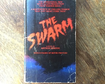 Vintage 1978 paperback The Swarm, Arthur Herzog, movie tie-in cover, movie stills inside, horror, bees, killer bees, swarm, ACCEPTABLE