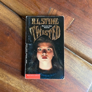 Vintage Paperback Twisted by R.L. Stine, Point Horror, Point Thriller, YA, Young Adult, Horror, YA Horror, Young Adult Horror