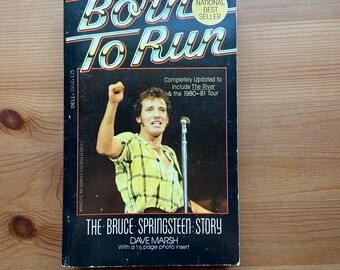 Vintage 1981 Paperback, Born To Run: The Bruce Springsteen Story by Dave Marsh, The Boss, Rock and Roll, Music, Retro, BW Photos