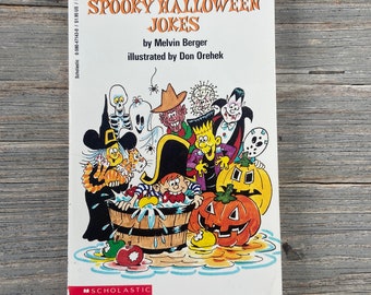 Vintage 1993 Paperback, 101 Spooky Halloween Jokes, Melvin Berger, Illustrated by Don Orehek, Scholastic, Kids, Children, Humor,