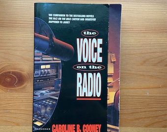 Vintage Paperback, The Voice on the Radio, Caroline B. Cooney, YA, Young Adult, Thriller, Suspense,