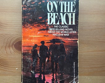 Vintage 1983 Paperback On the Beach by Nevil Shute, Fiction, Literature, Classics, Nuclear War. Apocalypse Fiction, SciFi