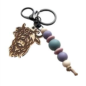 Highland Cow Keychain / Scottish Highland Cow Keychain / Beaded Keychain / Silicone bead Keychain / Gift for her