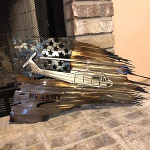 Gescheurde Amerikaanse vlag, Metal Art, Metal Wall Art, Woondecoratie, Metal Wall Decor, Army Huey Badge