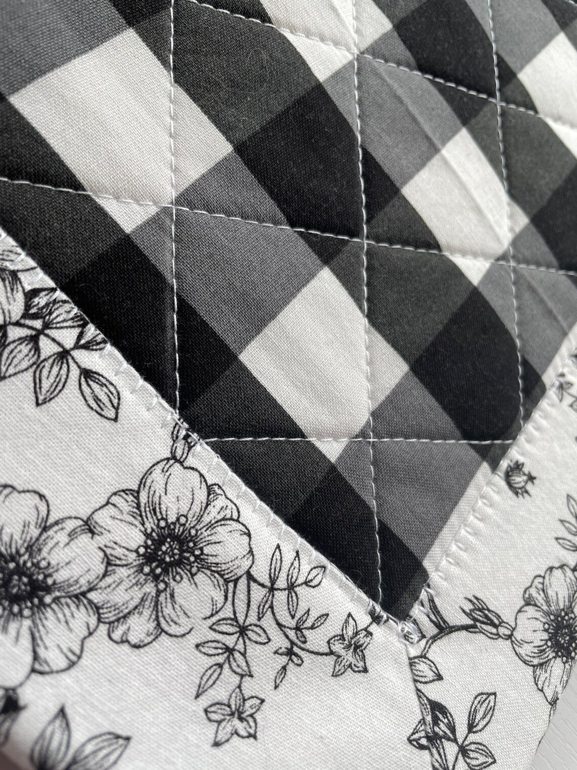 Black and White Quilted Placemats Farmhouse Kitchen Etsy
