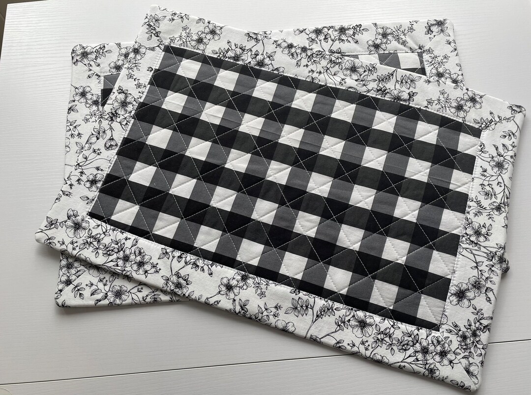 Black and White Quilted Placemats Farmhouse Kitchen Etsy