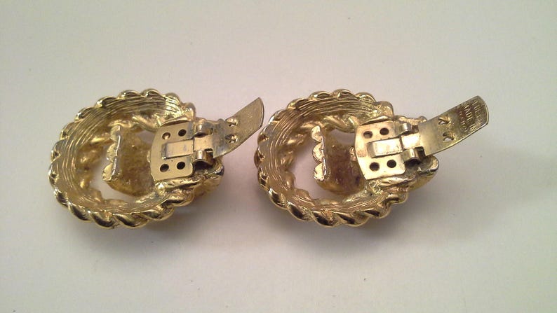 Shoe Accessories for Pumps High Heels or Flats Doorknocker Round Twisted Link Charms Vintage Gold Shoe Clips