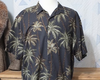 Paradise Shores  Tropical Men's Shirt -  Black with palm trees - XLarge - Preowned, gently worn. 1990s