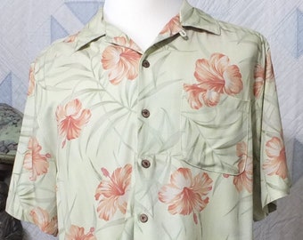 Vintage La Cabana  - All Night Long tropical Men's Shirt - pale margarita green  background with hibiscus - Medium - 1990s