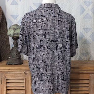 Pre-owned, vintage Brioni Men's Rayon Shirt Navy and sand abstract pattern Medium 1980s image 3