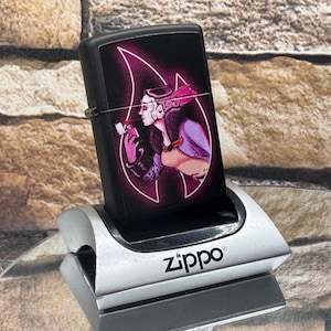 Zippo Windy Girl Vintage Flame Design Collectible Lighter