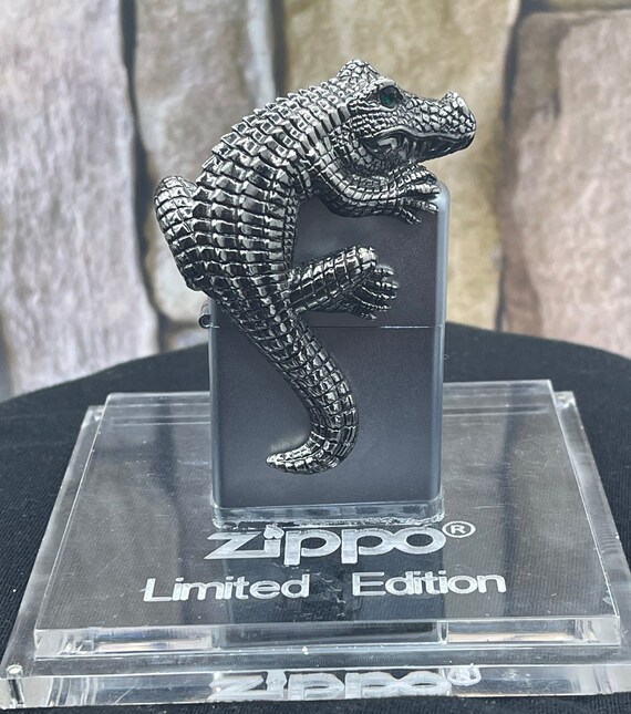 Zippo 3D Crocodile Lighter With Acrylic Cube Display Limited 