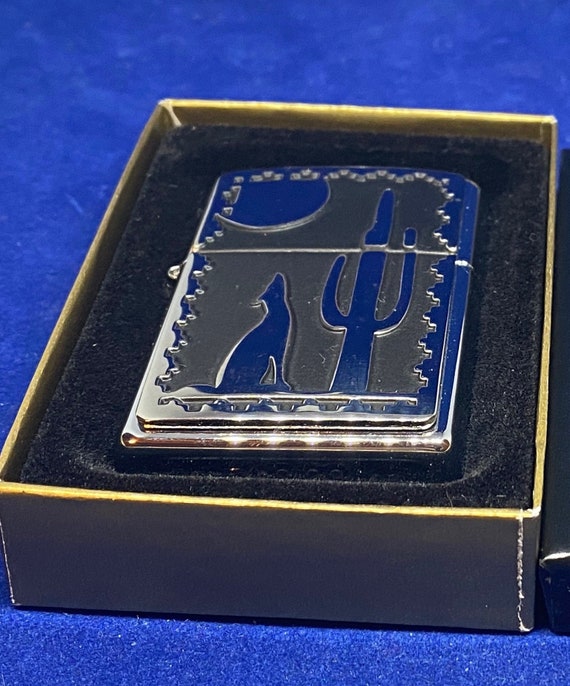 Vintage Zippo Coyote Moon Nocturne New & Unfired W/original