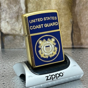 2005 Zippo United States Navy Brass Vintage Lighter Nowa i nieużywana