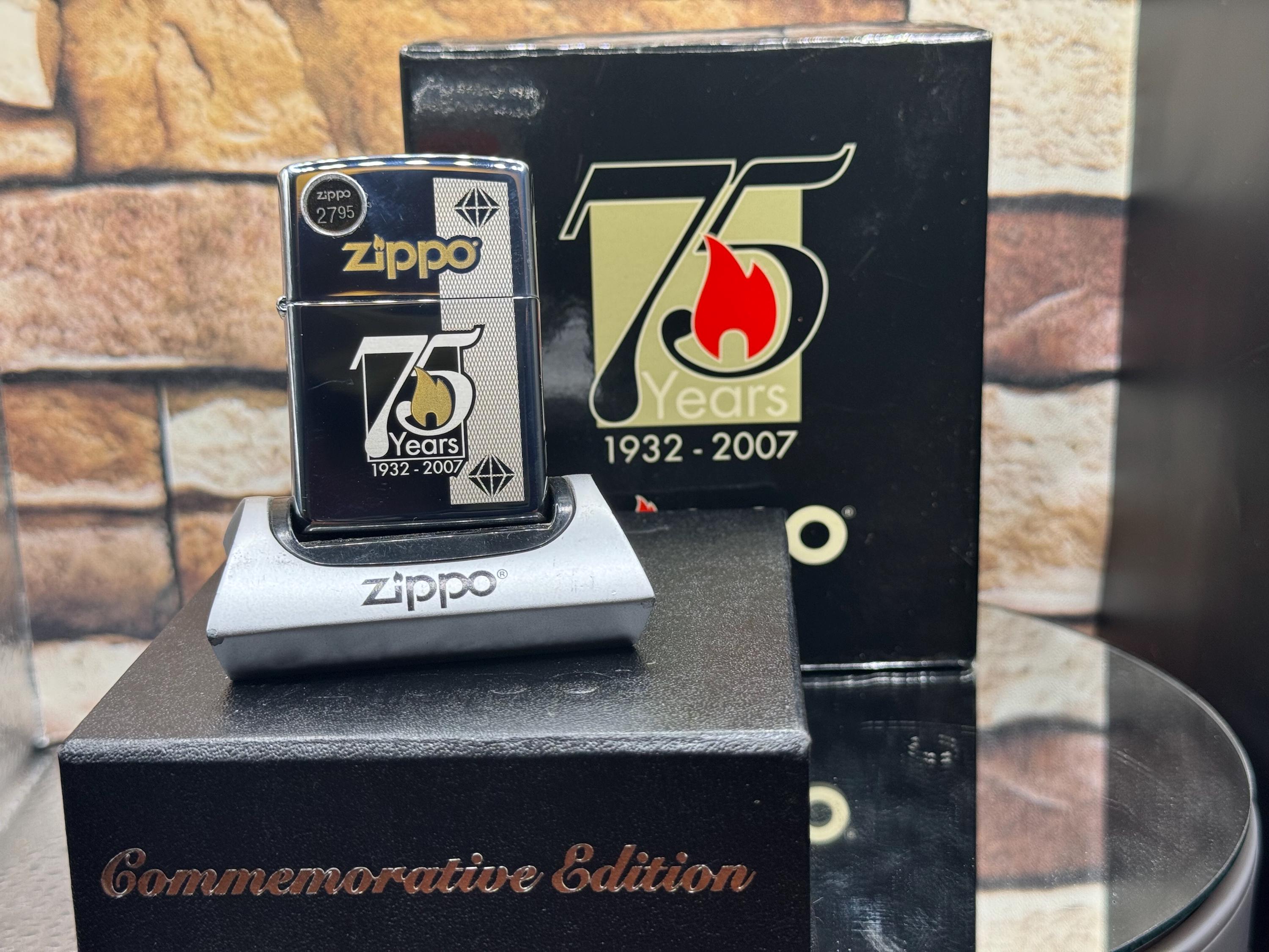 ZIPPO/ジッポ― 75TH ARMOR 1932-2007 Zippo 75th Anniversary 1932-2007 in Collectors Box New Unified - Etsy