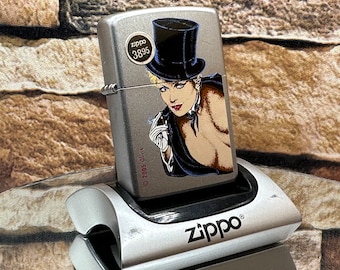 Zippo Olivia 2005 Pinup Lighter Vintage New & Unfired