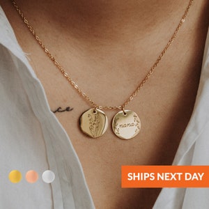 Personalized Name Necklace with Birth Flower for Mom Charm Necklace for Nana Gift for Grandma Personalized Gift for Her Birthday Gift Wreath