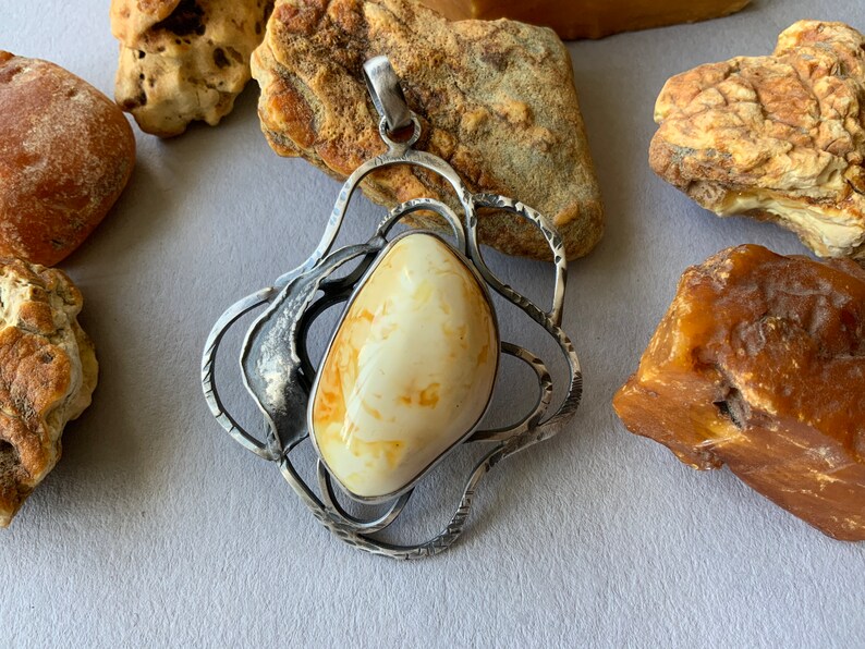 58*78mm,big Baltic amber pendant,amber silver pendant,amber pendant,amber,silver,white,milky,pendant,pendants,Baltic,gem,flower,big,gems