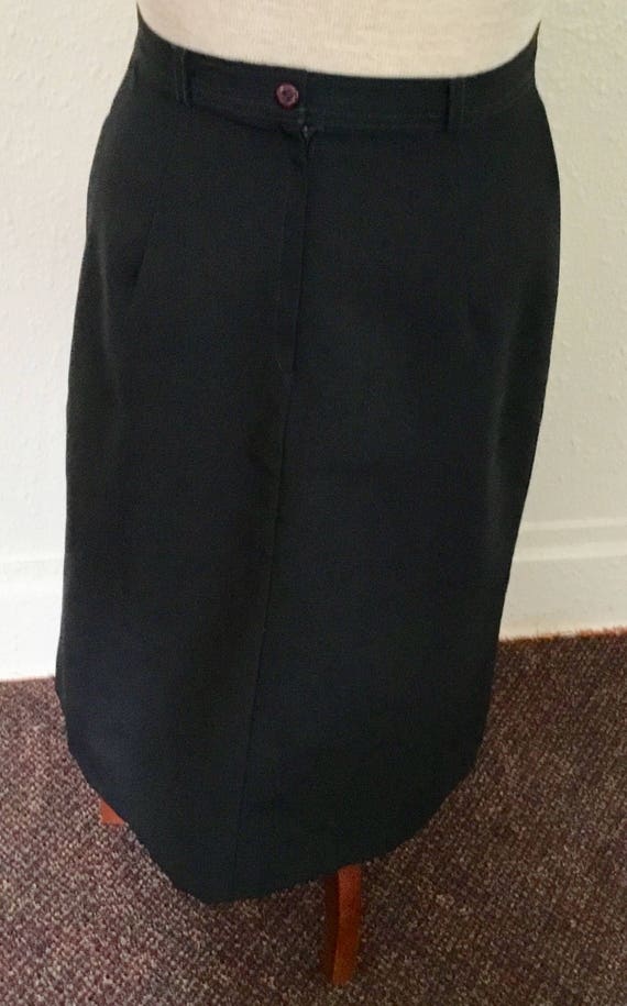 1960’s Vintage Navy Blue Skirt - image 3