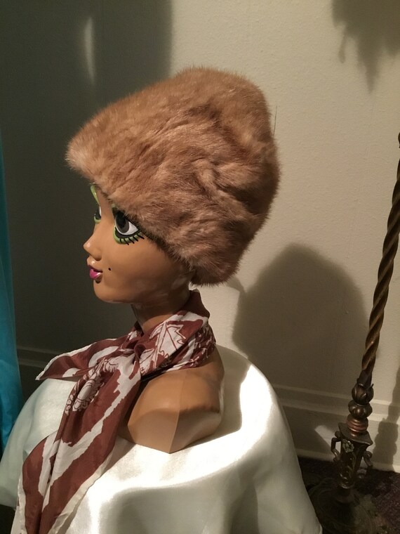 50's Vintage Tan Fur Slouch Cloche Hat - image 3