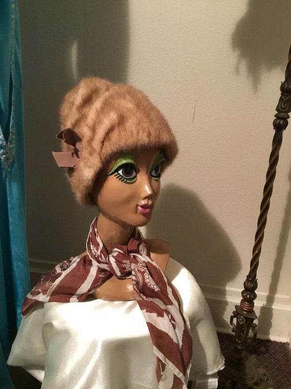 50's Vintage Tan Fur Slouch Cloche Hat - image 1