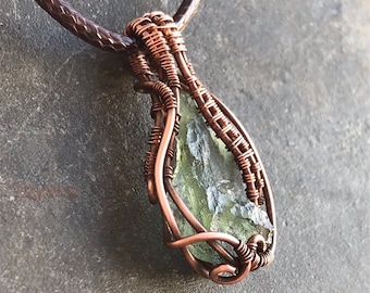 Moldavite Crystal Necklace,Raw Moldavite Pendant,Genuine Moldavite Jewelry,moldavite necklace authentic Moldavite Stone,Real Moldavite Charm