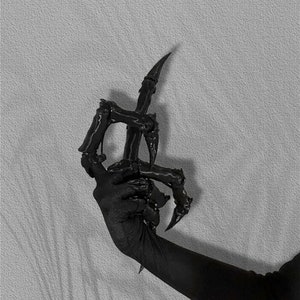 Mechanical Claws Christmas Party Cosplay Mechanical Robot Gloves Black Technology Gloves Advanced Ghost Hand Props Hand Claws Joints Movable