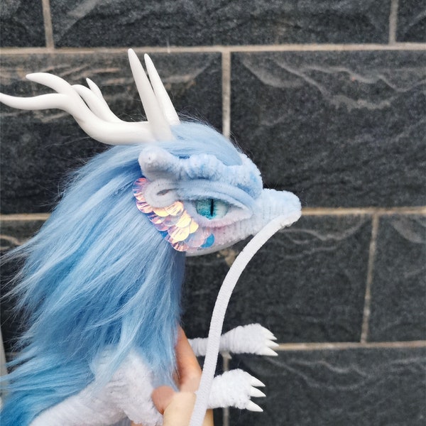 Bambole del drago volante, giocattolo del drago di fantasia bianco blu, bambola di peluche del drago santo, bambola di peluche giocattolo del drago realistico, dolly farcito del drago della fata