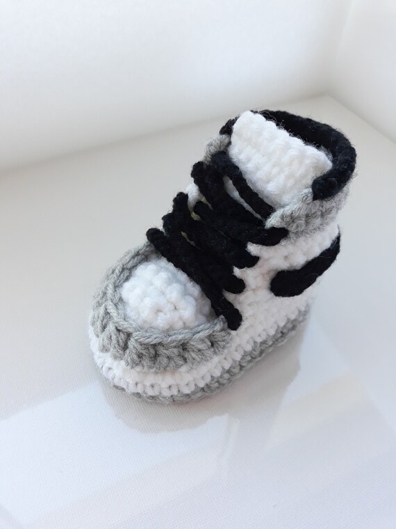 nike baby slippers