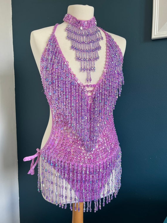 Weihnachtsmann Dekoration Lila - Stehender Santa Mit Pailletten & Glitzer