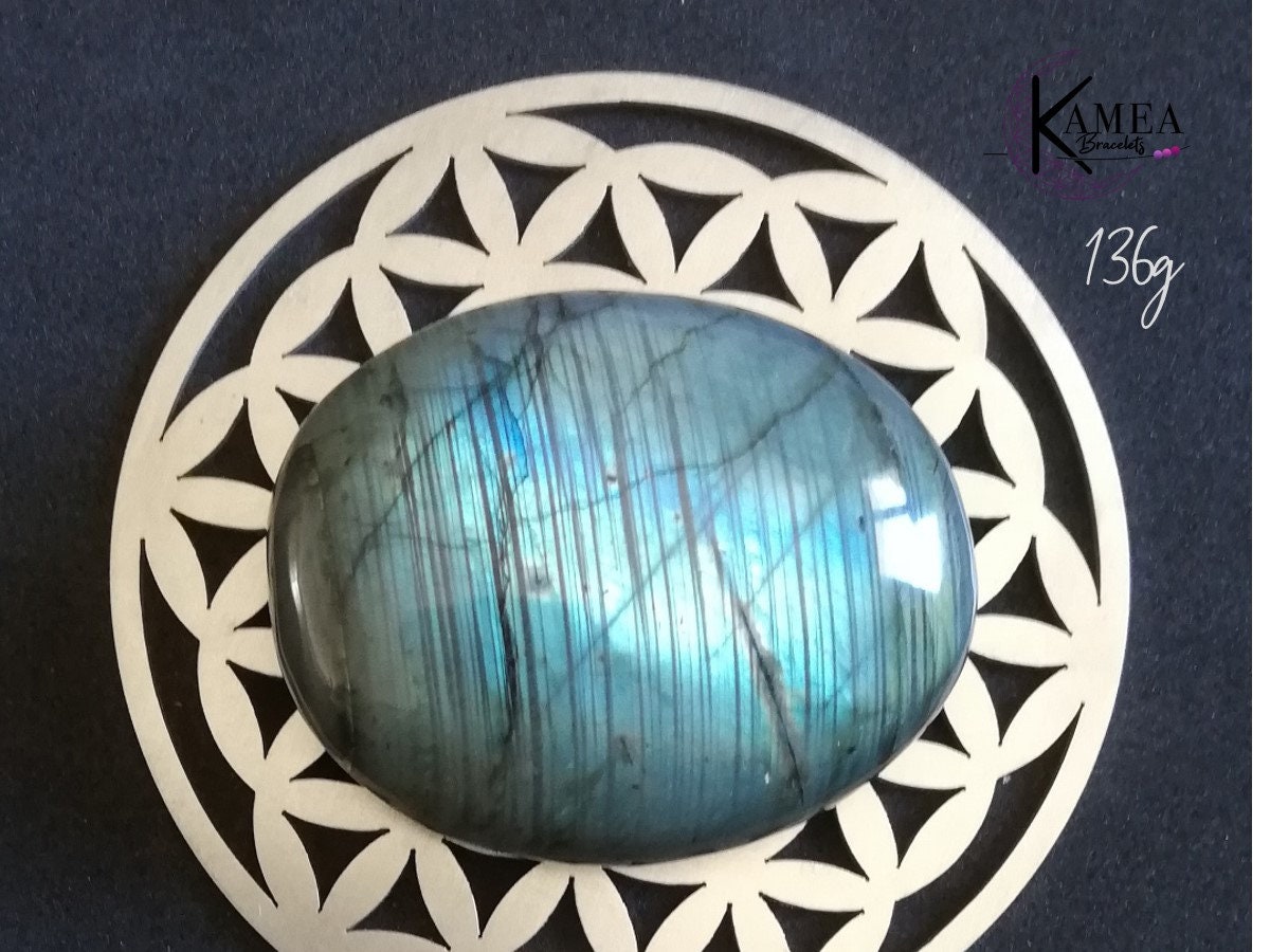 Pierre de Labradorite Polie à La Main Environ 7x6cm