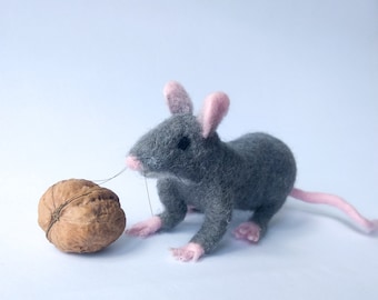 Needle Felted Mouse Sculpture, Handmade Woolen Collectible Doll