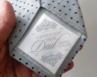 Je t'ai aimé en premier papa | Écusson personnalisé pour cravate de mariage | Cadeau père de la mariée | Etiquette souvenir | Patch cravate pour papa le jour du mariage