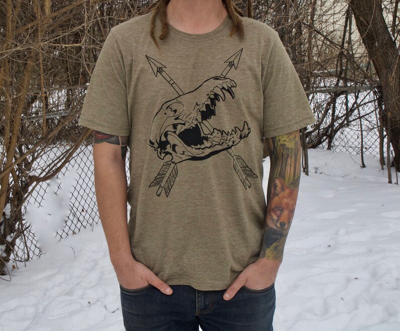 Coyote \u0026 Arrow T-shirt | Etsy