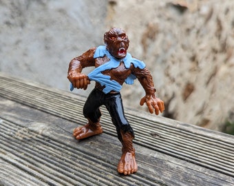 1992 #10 Werewolf 3.75" PVC Figure Yolanda Monsters Spanish Super Monstruos Horror Halloween