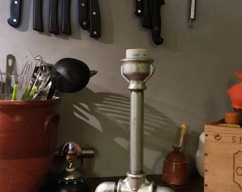 Industrial pipe lamp