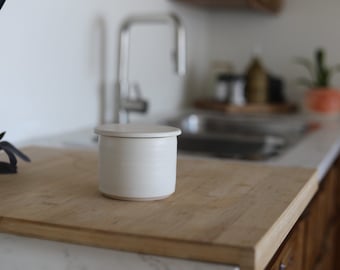 Beurrier français lisse Pepo Ceramics - blanc mat doux