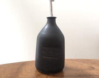 Pepo Ceramics Slash + Dash Olive Oil Bottle - wrought iron black