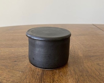 Pepo Ceramics Plain Salt Cellar - wrought iron black