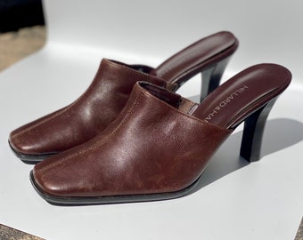 Vintage 90s Brown Square Toe Mules, 90s/2000s Minimalist Vintage Brown Leather Heels, Hillard & Hanson, Slip on Shoes, Size 5.5