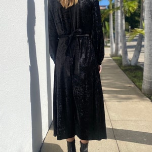 Vintage 90s Black Crushed Velvet Dress, Grunge Long Sleeve Dress, Black Velvet Dress, Velvet Midi Dress, Vintage Dress, Vintage Velvet, Med image 6