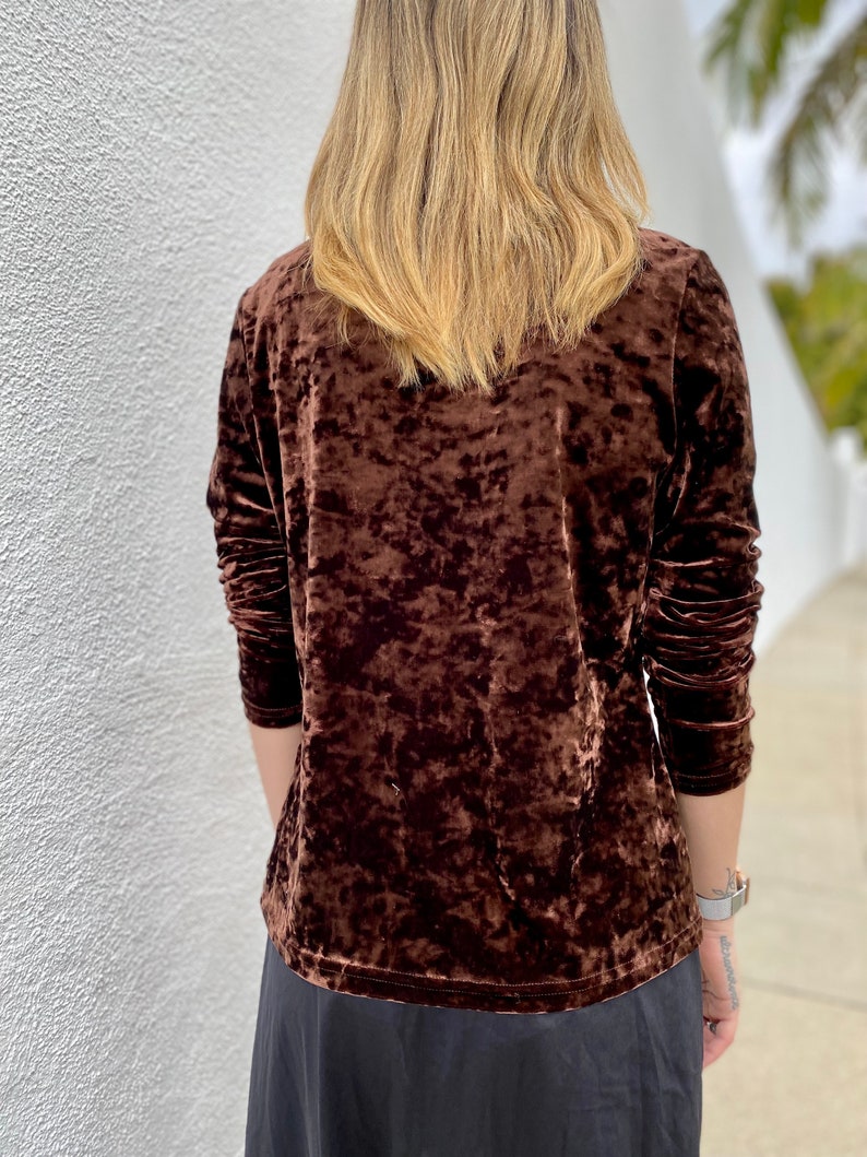 Vintage 90s Crushed Velvet Top, Brown 90s Velvet Shirt, Y2k Top, Vintage Top, 90s Top, Velvet Grunge Long Sleeve Shirt, Made in USA, S/M image 5