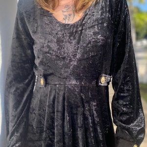 Vintage 90s Black Crushed Velvet Dress, Grunge Long Sleeve Dress, Black Velvet Dress, Velvet Midi Dress, Vintage Dress, Vintage Velvet, Med image 4