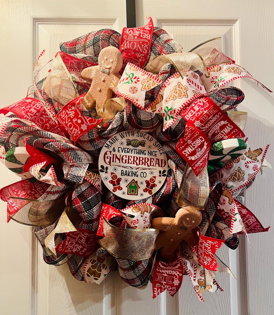 Gingerbread Man Sweet Shop Christmas Wreath – Candy Cane Holiday Door ...