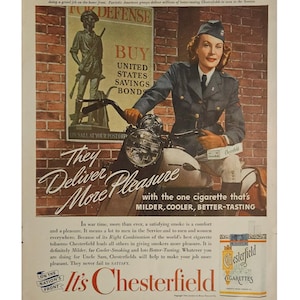 Anuncio impreso vintage de cigarrillos Chesterfield de la Segunda Guerra Mundial, decoración retro de los años 40