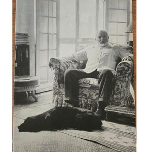 Fotografía de revista de Earnest Hemingway, decoración retro de los años 50