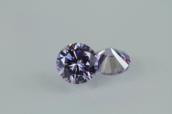 10mm Round Brilliant Cut Lavender Cubic Zirconia Loose Gemstones – Lab-Created